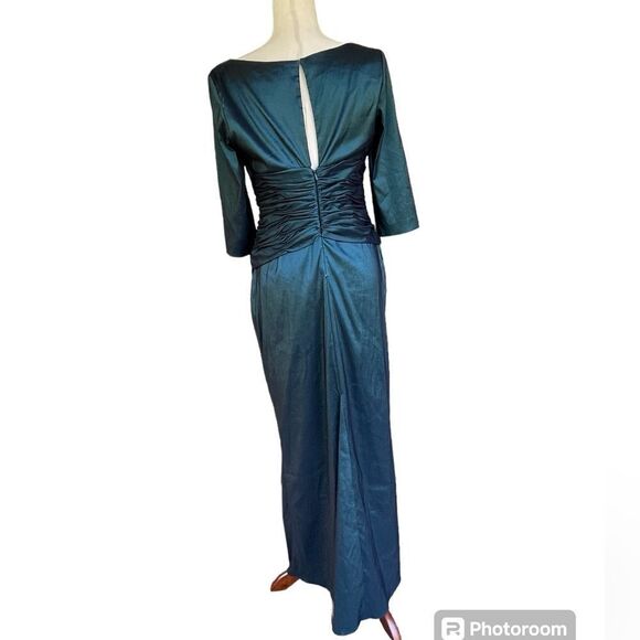 Cameron Blake emerald green satin formal gown size 10 - Picture 2 of 15